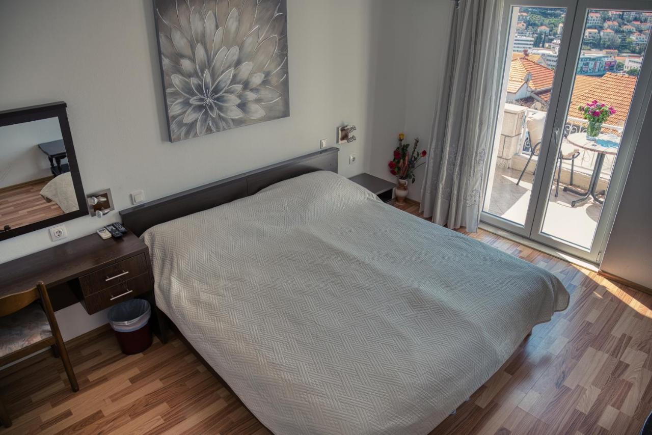 Guesthouse Victoria II Ντουμπρόβνικ Εξωτερικό φωτογραφία