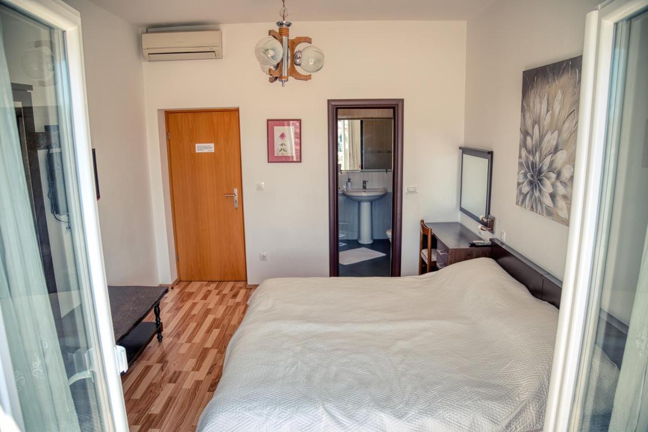 Guesthouse Victoria II Ντουμπρόβνικ Εξωτερικό φωτογραφία