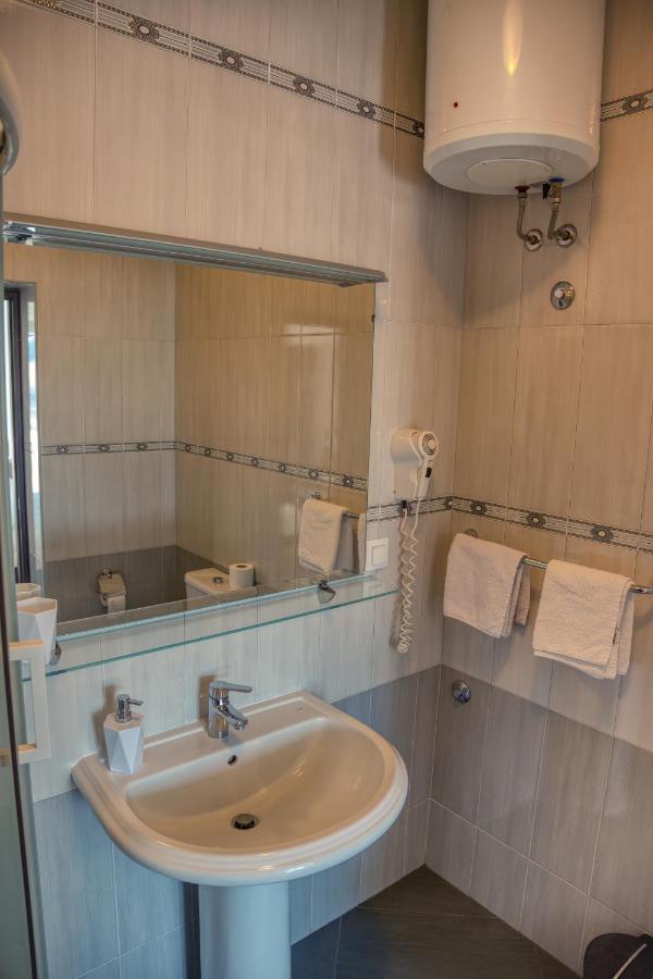 Guesthouse Victoria II Ντουμπρόβνικ Εξωτερικό φωτογραφία